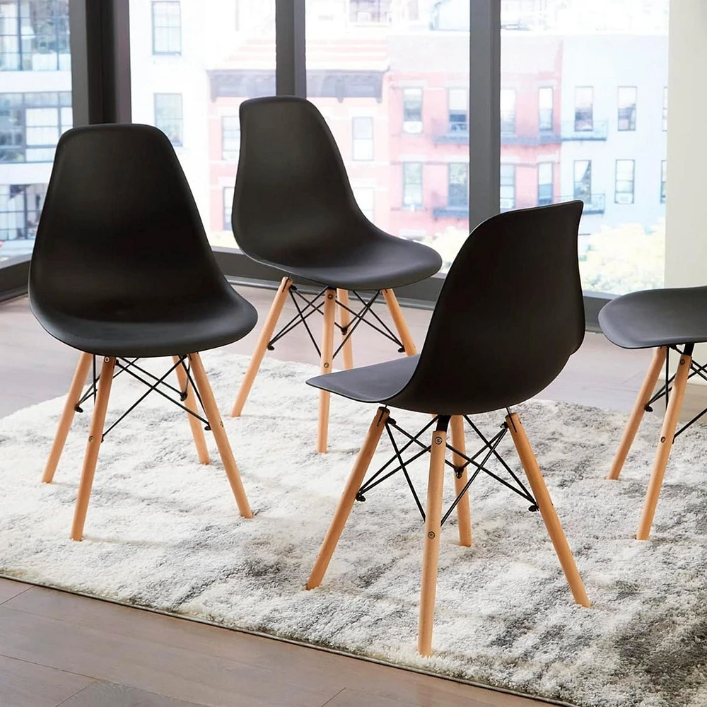 Chaise Eiffel en bois noir de la collection Heavenly