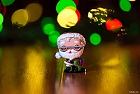 Funko Games QUELQUE CHOSE DE SAUVAGE ! PEPPERMINT LANE – PÈRE NOËL