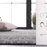 SAFAVIEH Beach House Jolanta Geometric Indoor/Outdoor Area Rug