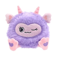 Façon de célébrer le monstre de 7 pouces Valentine Roly Poly pourpre