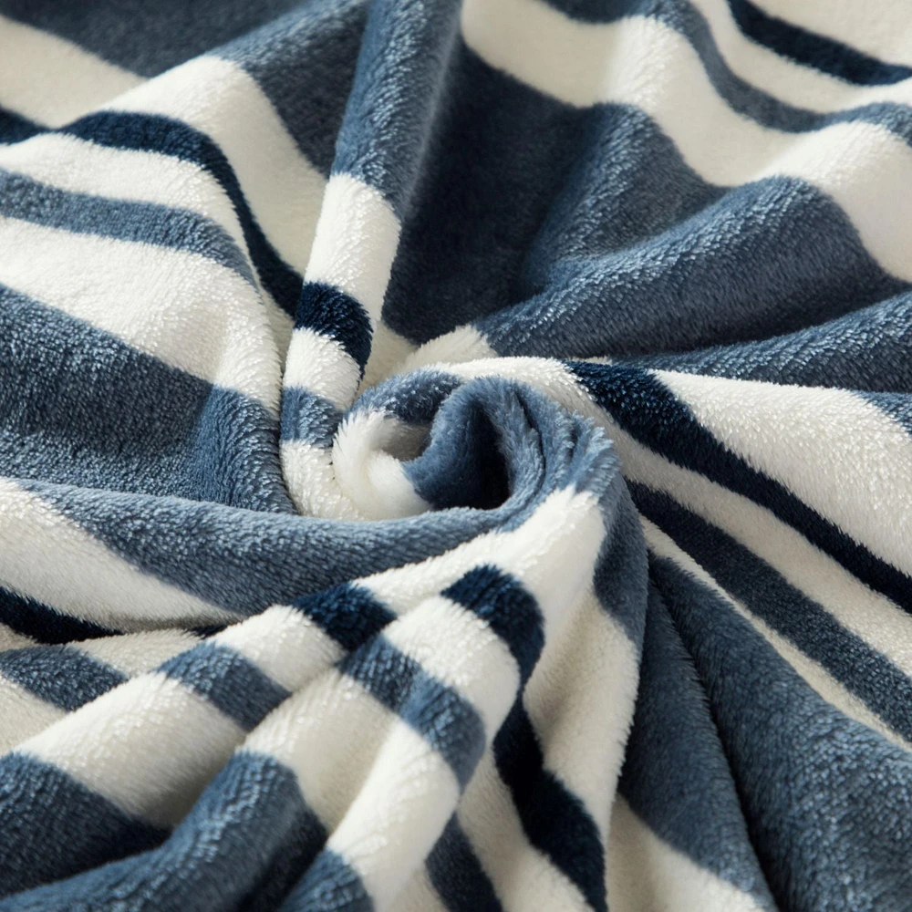 Mainstays Plush Blanket, Size: Twin - King