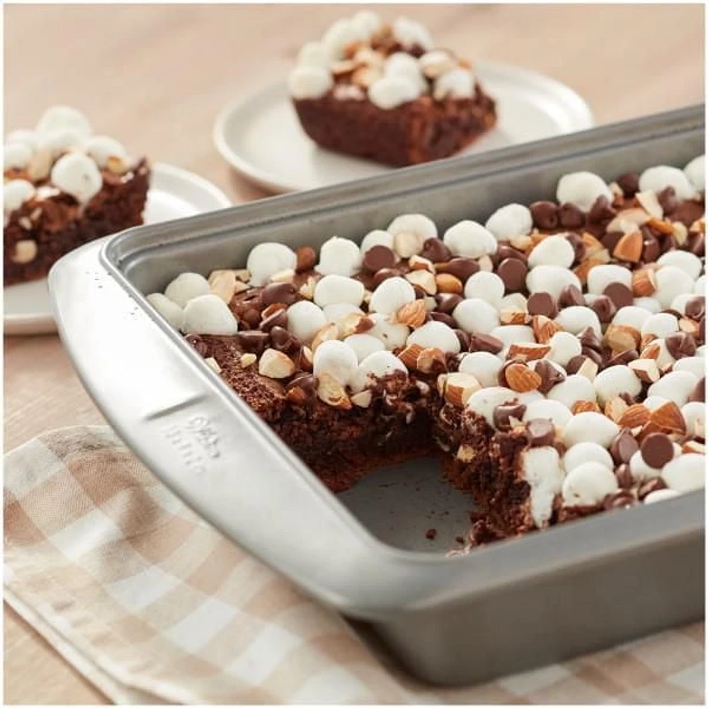 Moule de cuisson oblong antiadhésif Wilton Ever-Glide, 13 x 9 pouces