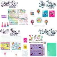 Spa vive la fête foraine 4-en-1 de Just My Style!, lot tout en un de 4 kits d’activité mode, inclut DIY brillant pour les lèvres, art des ongles, art du corps et bombes pour le bain