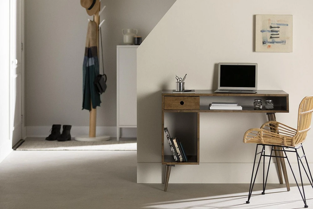 Bureau de travail en bois de la collection Kodali South Shore