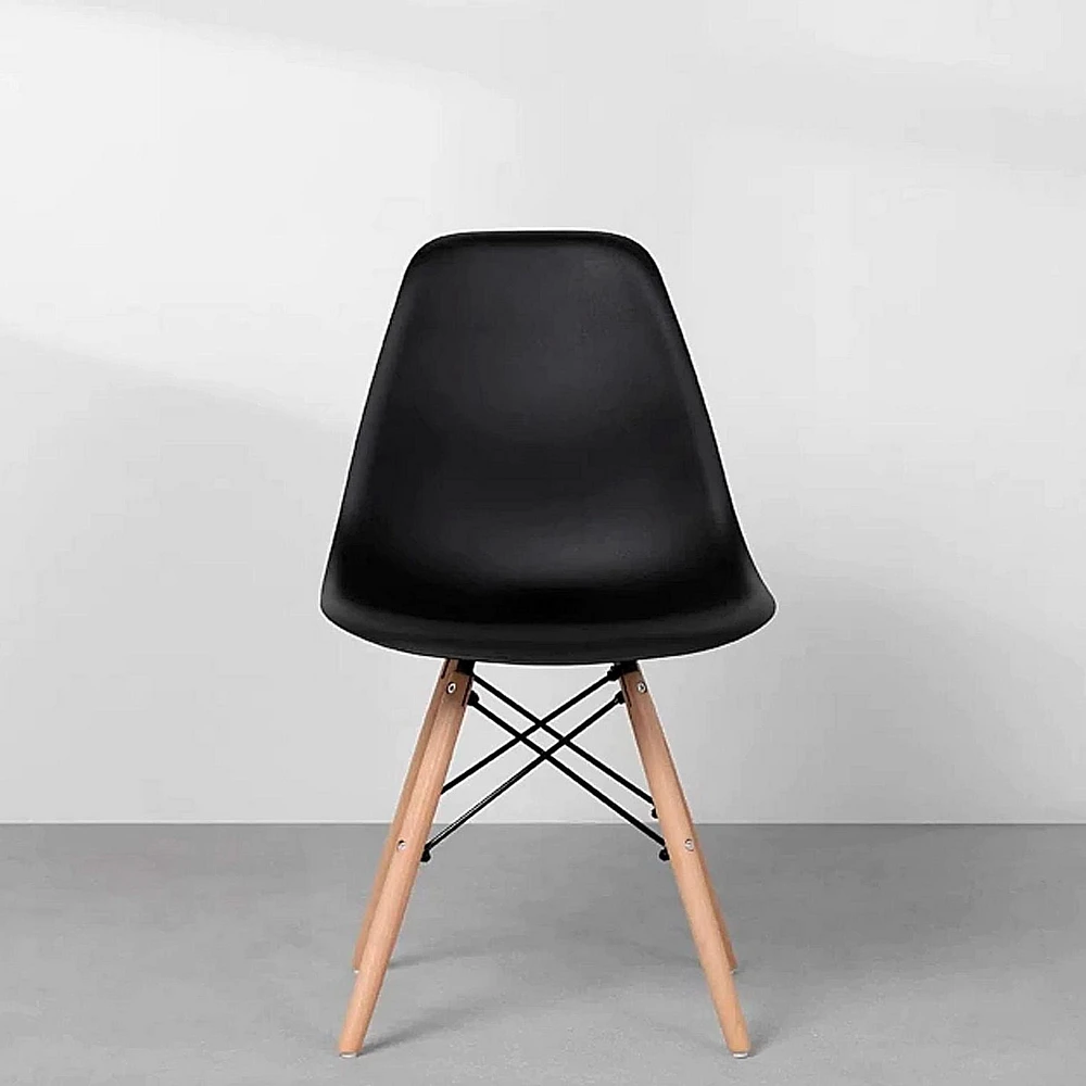 Chaise Eiffel en bois noir de la collection Heavenly