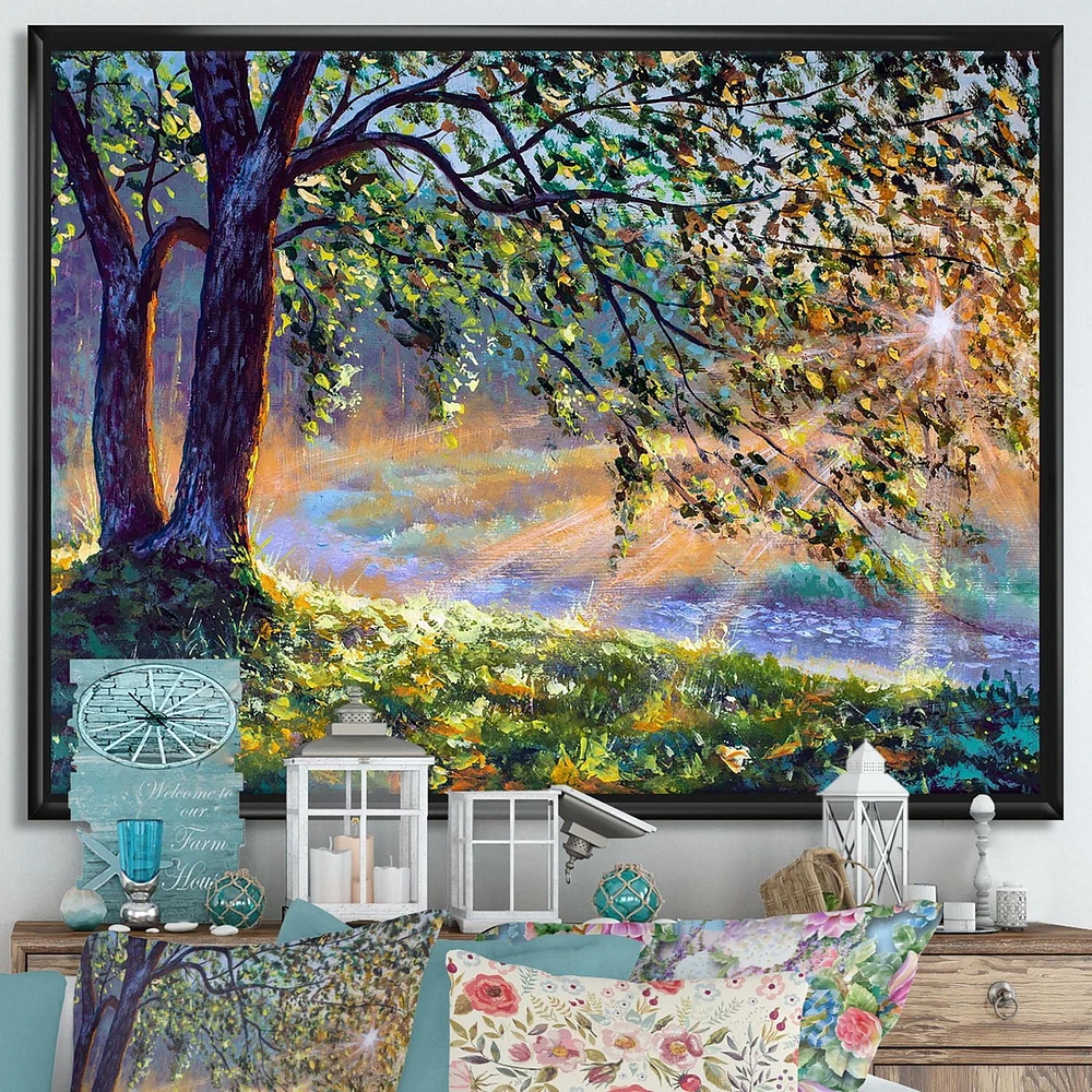 Designart Arbre au bord de la rivière Premiers rayons du soleil de l'après-midi ART MURAL À CADRE FLOTTÉ