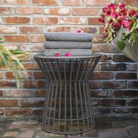 Collection Poolside Gossip de Novogratz, table d’appoint extérieur/intérieur Roberta, gris foncé