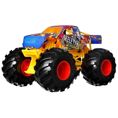 Hot Wheels Monster Trucks 1:24 scale the 909 Vehicle