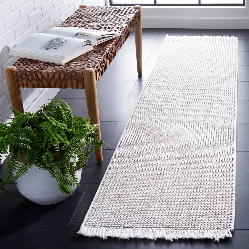SAFAVIEH Lotus Leila Solid Area Rug