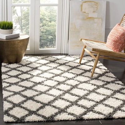 Safavieh Layla Tapis Géométrique Shag