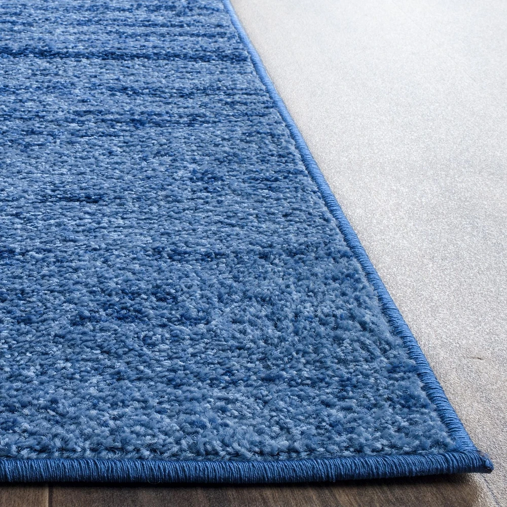 SAFAVIEH Adirondack Esmond Tapis Abstrait