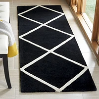 Safavieh Chatham Isaac Geometric Diamonds Area Rug