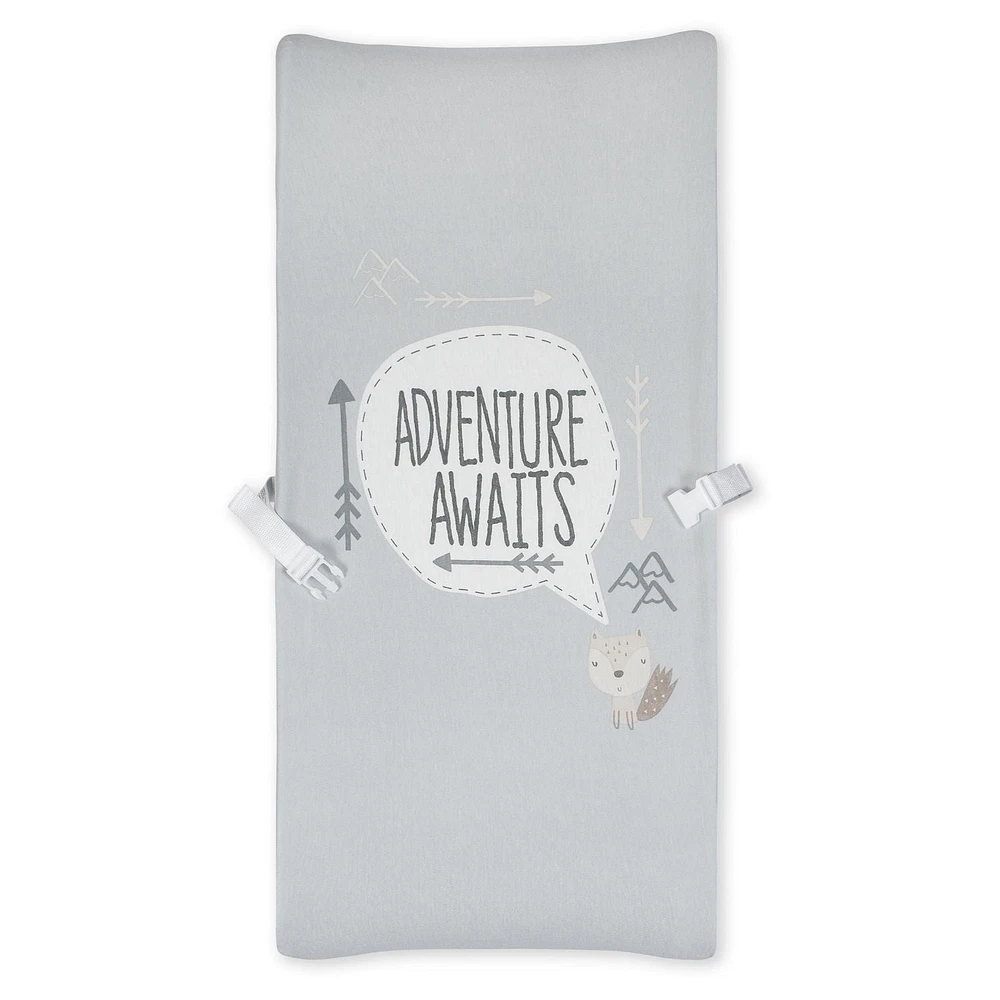 Couverture de matelas à langer biologique de Gerber, l'aventure vous attend Taille : 32 po. X 16 po.