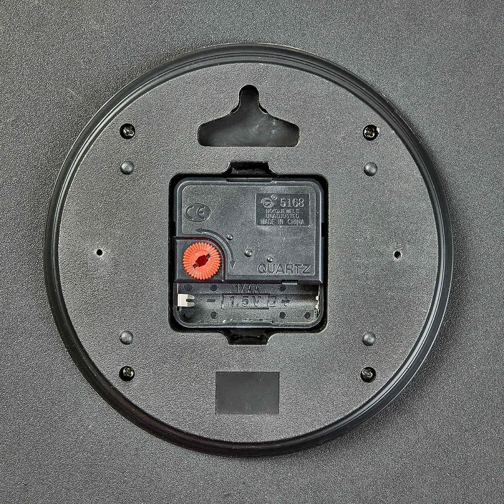 HORLOGE ROTIN
