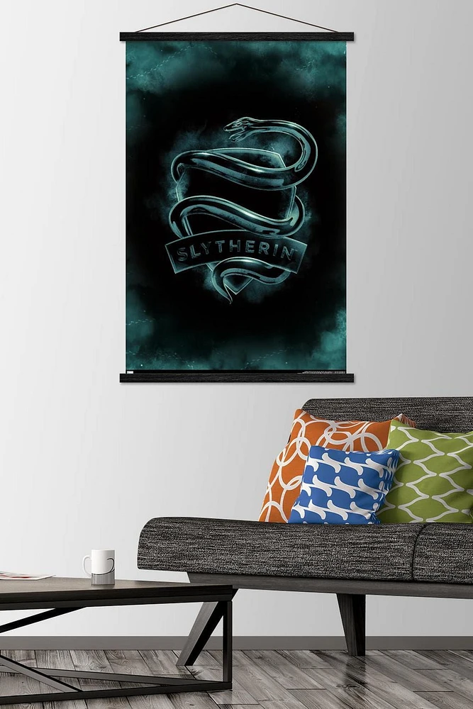 Harry Potter - Slytherin Crest Magic Wall Poster, 22.375" x 34"