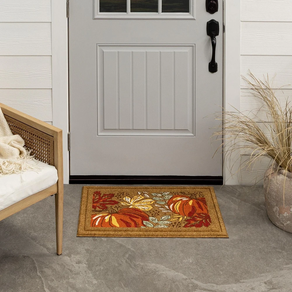 Tapis d’entrée Chalet et citrouilles en fibre de coco synthétique de Mohawk Home, orange, 46 cm x 76 cm (18 po x 30 po)