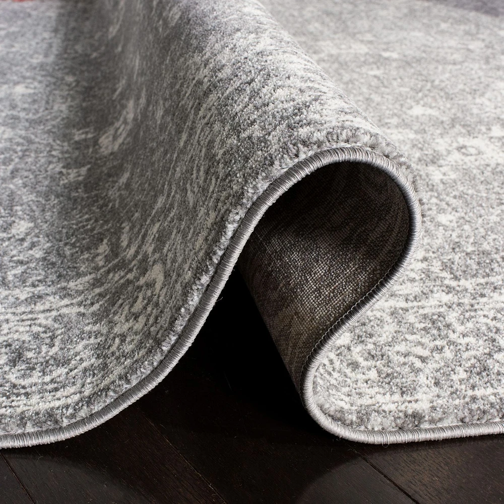 Safavieh Evoke Denica Traditional Area Rug