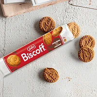 Biscuits sandwiches Lotus Biscoff fourrés à la crème à saveur de chocolat au lait, 150g Biscuits sandwiches Lotus Biscoff fourrés à la crème à saveur de chocolat au lait, 150g