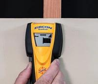 Zircon StudSensor i65 — détecteur électronique du centre et des arêtes de montants Détecteur électronique centre/arêtes de montants