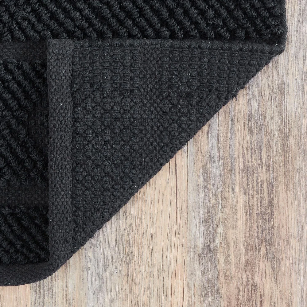 HT AZTEC RUG
