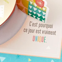 Carte musicale en relief de fête – Hallmark (Ce n'est pas la fête de n'importe qui)