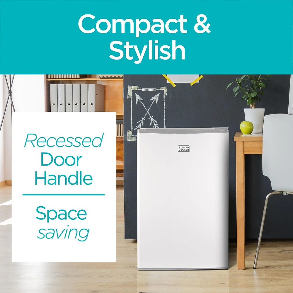 Black + Decker BCRK32W Réfrigérateur compact Energy Star Mini-réfrigérateur à porte simple avec congélateur, 3,2 pieds cubes, blanc