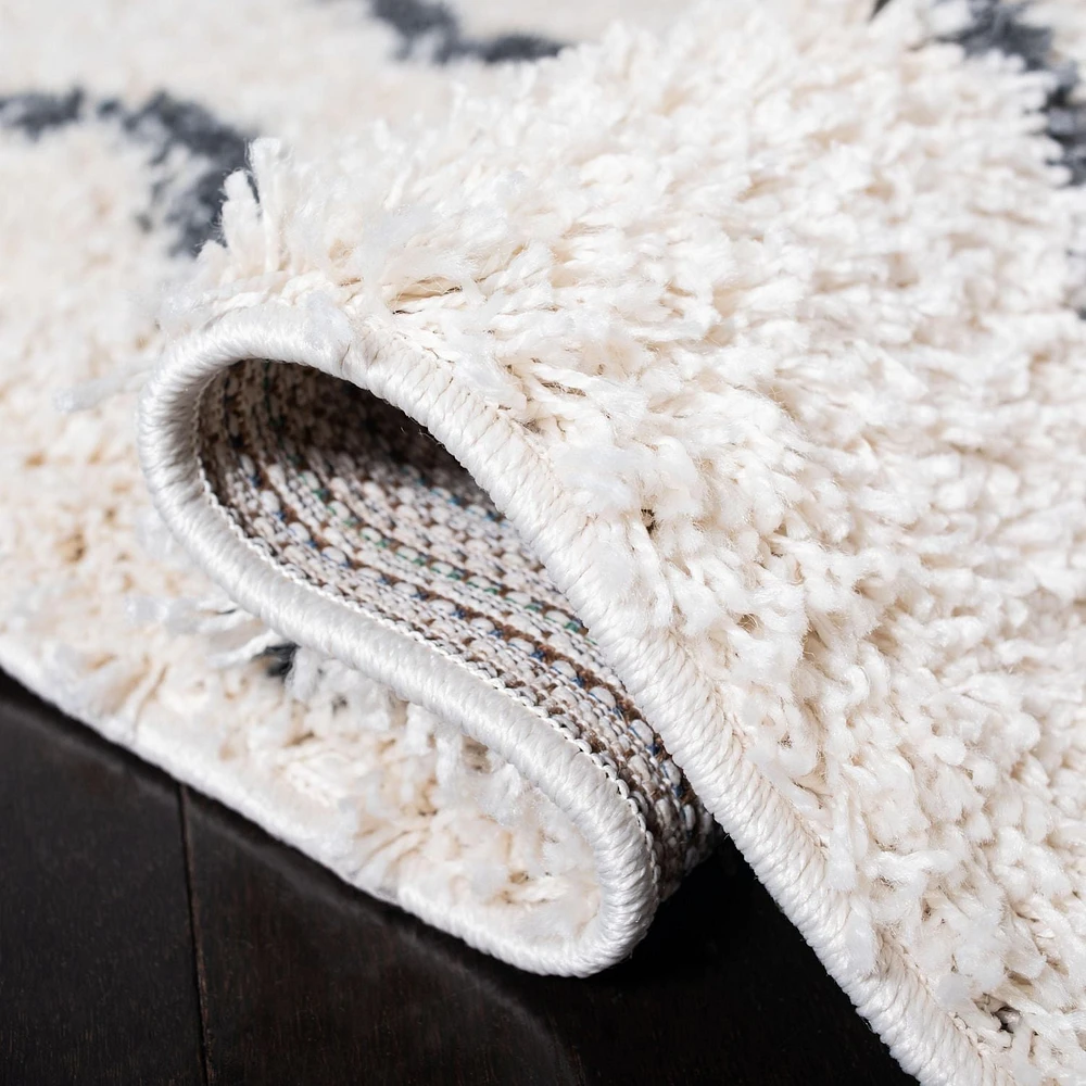 Safavieh Venus Carleen Tapis Chevron Shag