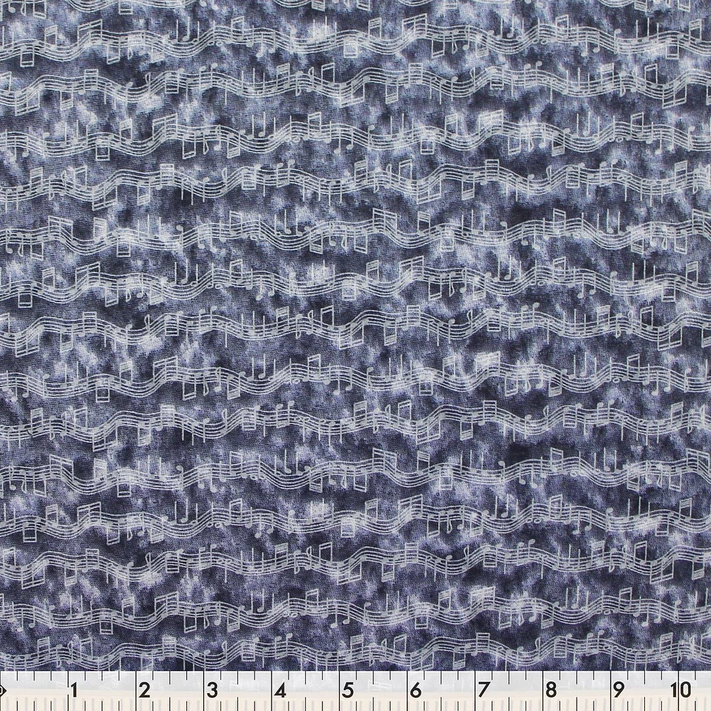 Tissu pré-coupé Fat Quarter de Fabric Creations bleu marin avec des lignes blanches de musique - 18" x 21" / 45cm x 53cm 18" x 21" / 45cm x 53cm
