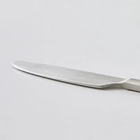 BHG RIVER SATIN DINNER KNIFE, Practical and stylish choice
