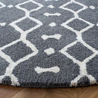 Safavieh Himalaya Darin Geometric Area Rug