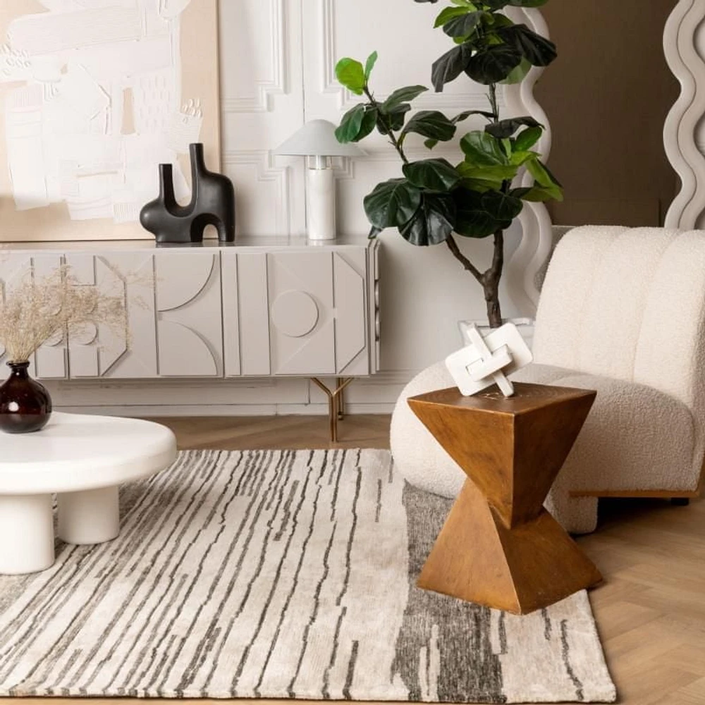Rug Branch Maya Modern Abstract Indoor Hand-Tufted Area Rug.