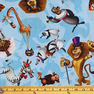 Tissu au mètre en coton Fabric Creations à motif de Madagascar bleu