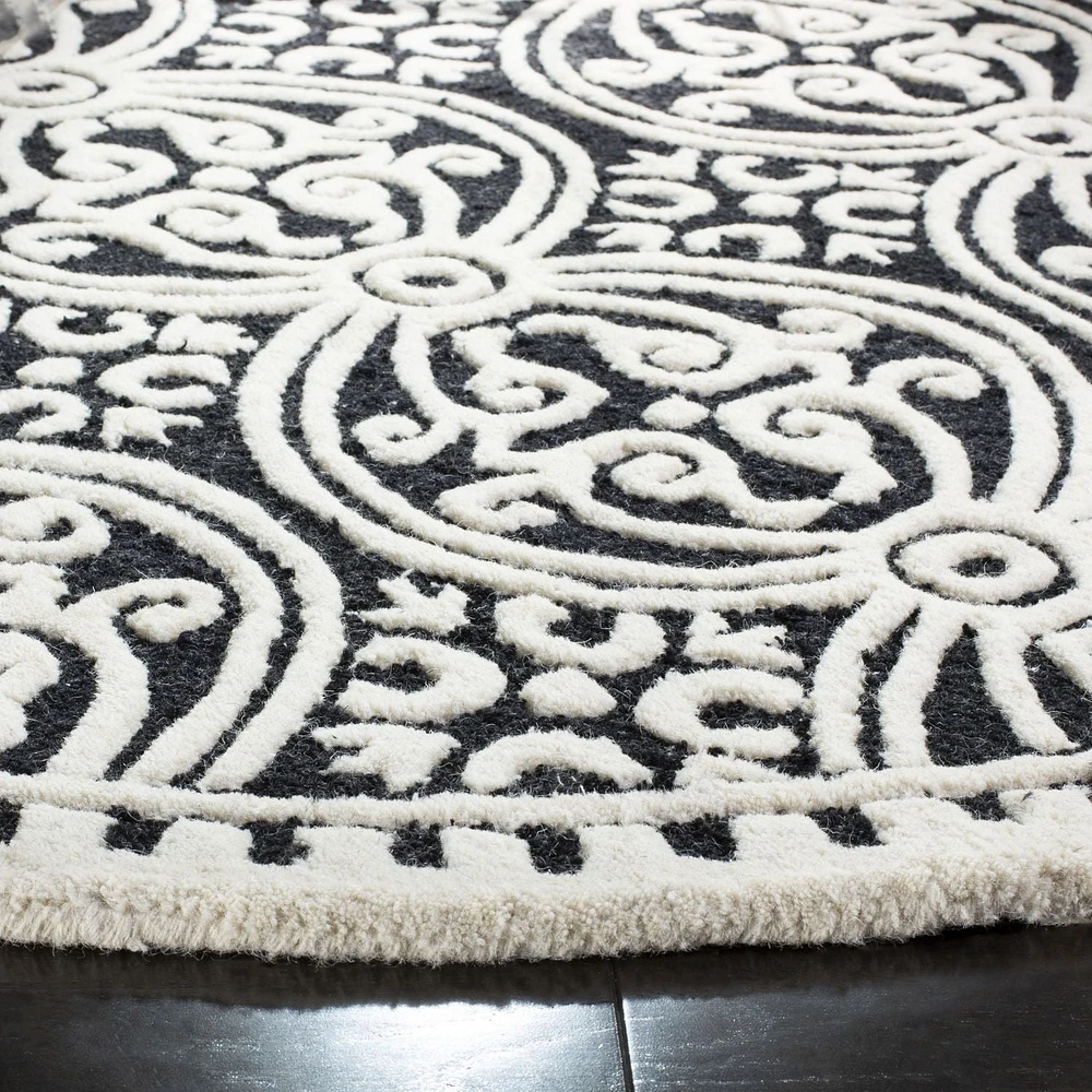 SAFAVIEH Cambridge Leslie Geometric Area Rug