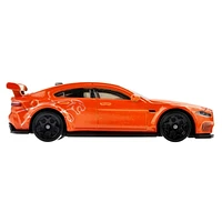 Hot Wheels Luxury Sedans 1:64 Scale Toy Vehicle Jaguar XE SV for Kids 3 Years & Older & Collectors