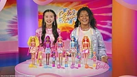 Barbie Color Reveal Chelsea, poupée, 6 surprises, Tie-Dye Fluo