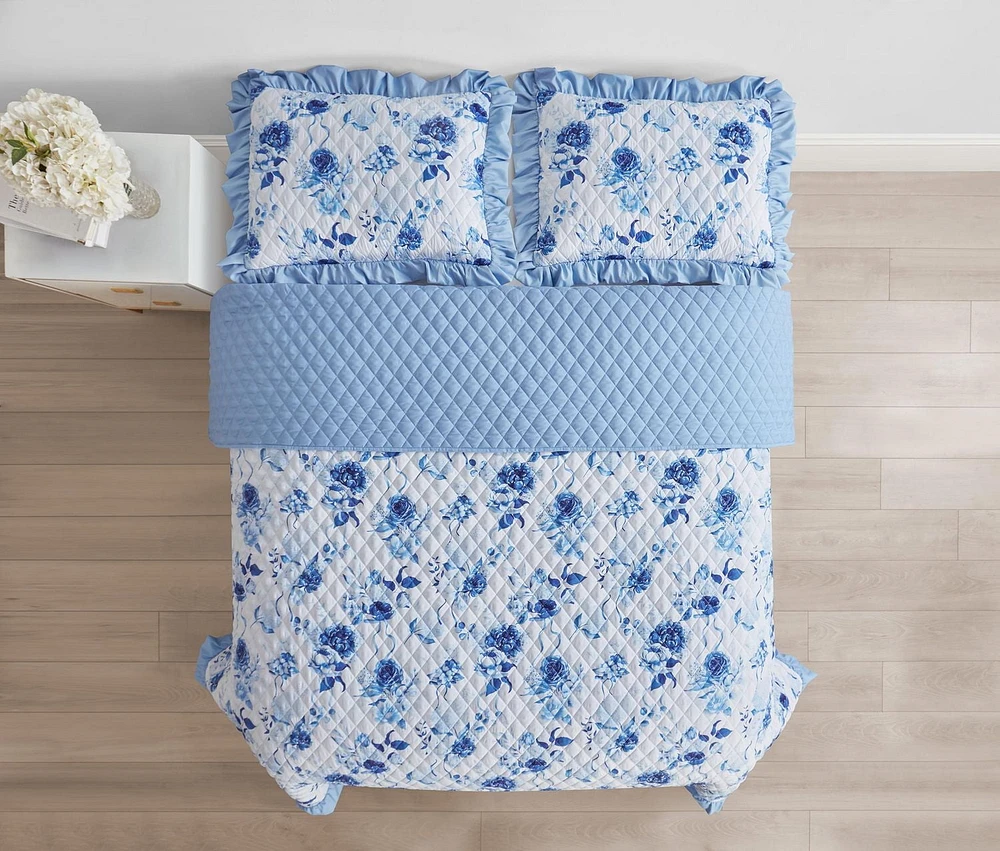 Elisa 3 Piece Reversible Quilt Set