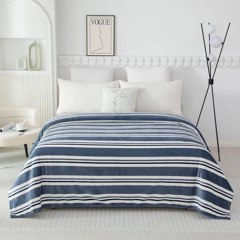 Mainstays Plush Blanket, Size: Twin - King