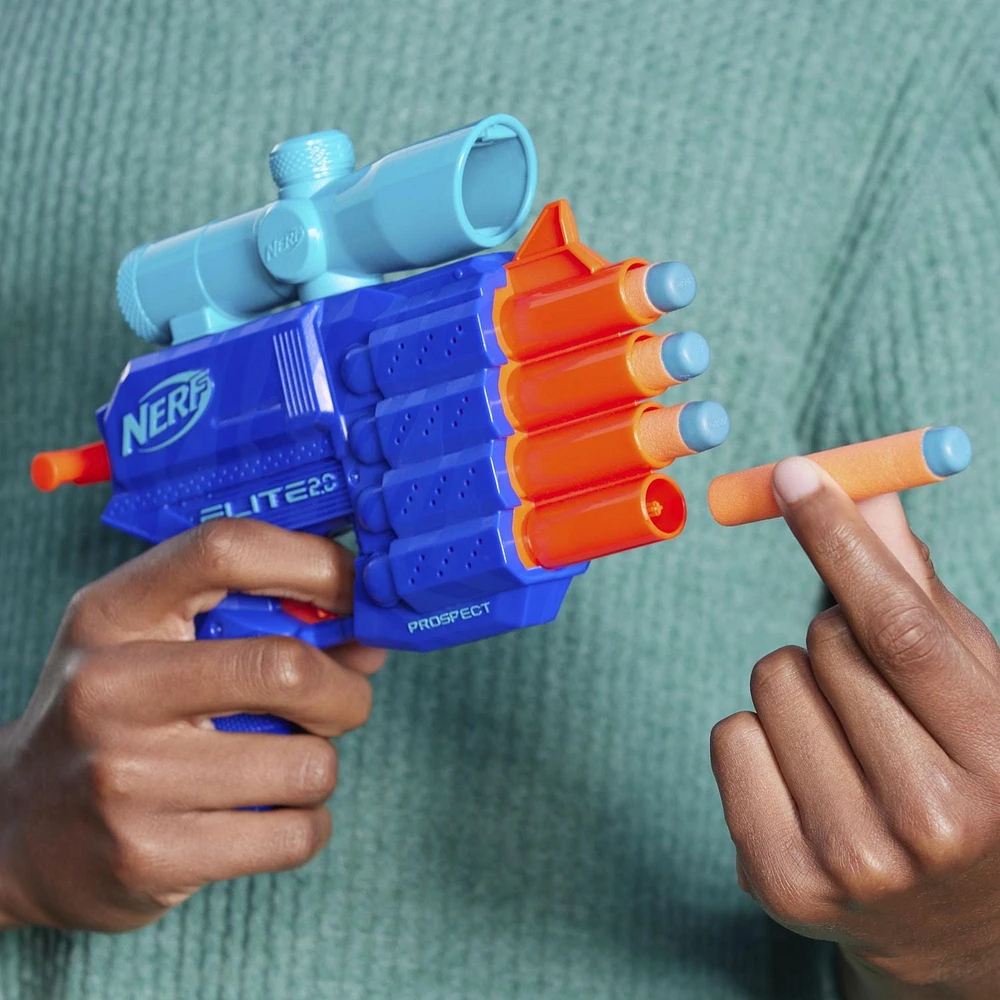 Nerf Elite 2.0, blaster Prospect QS-4, motif camo Wild Edition, 8 fléchettes Nerf Elite , 4 tirs, viseur de précision, poignée d'amorçage À partir de 8 ans
