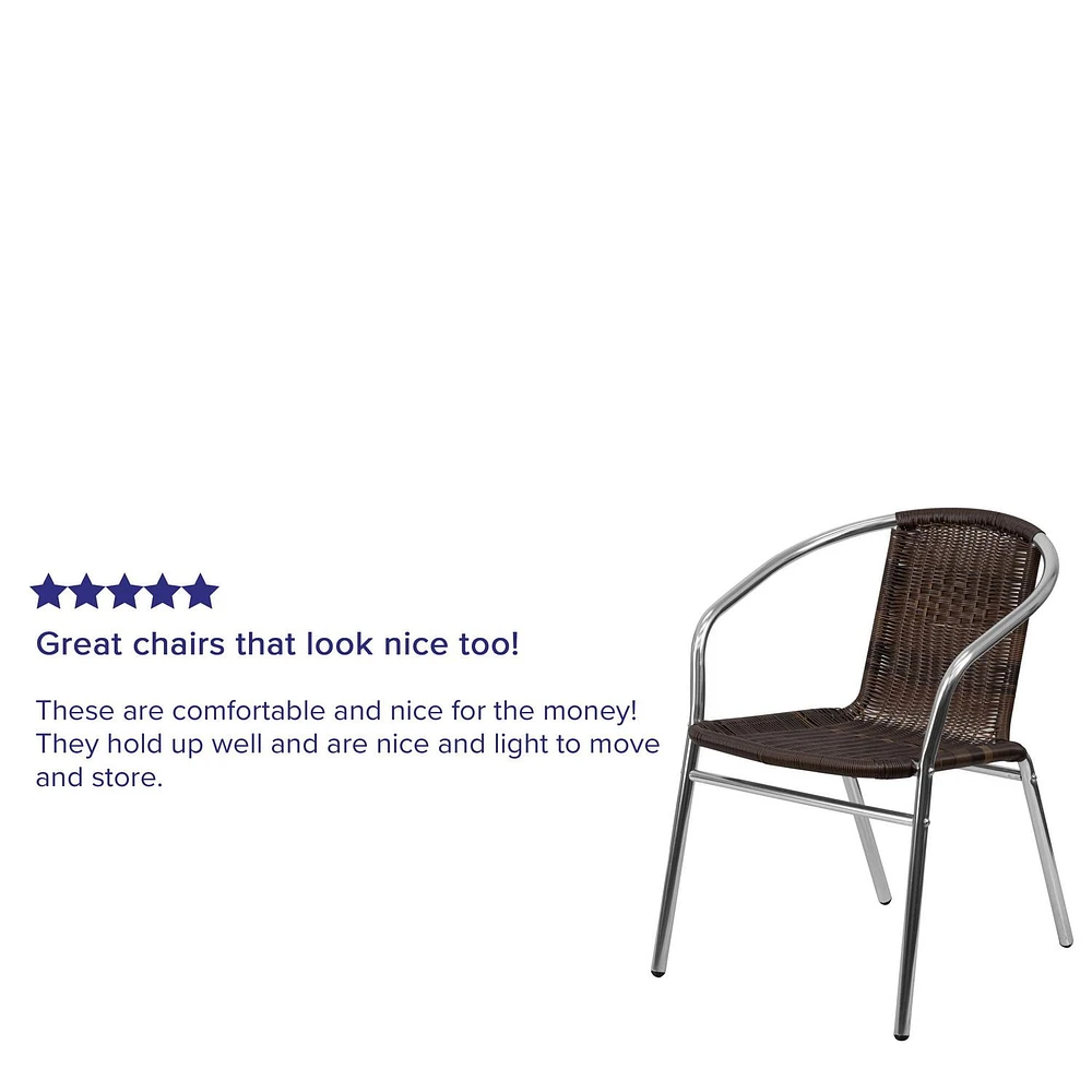Chaise de restaurant empilable commerciale pour l'intérieur et l'extérieur en aluminium et rotin brun foncé