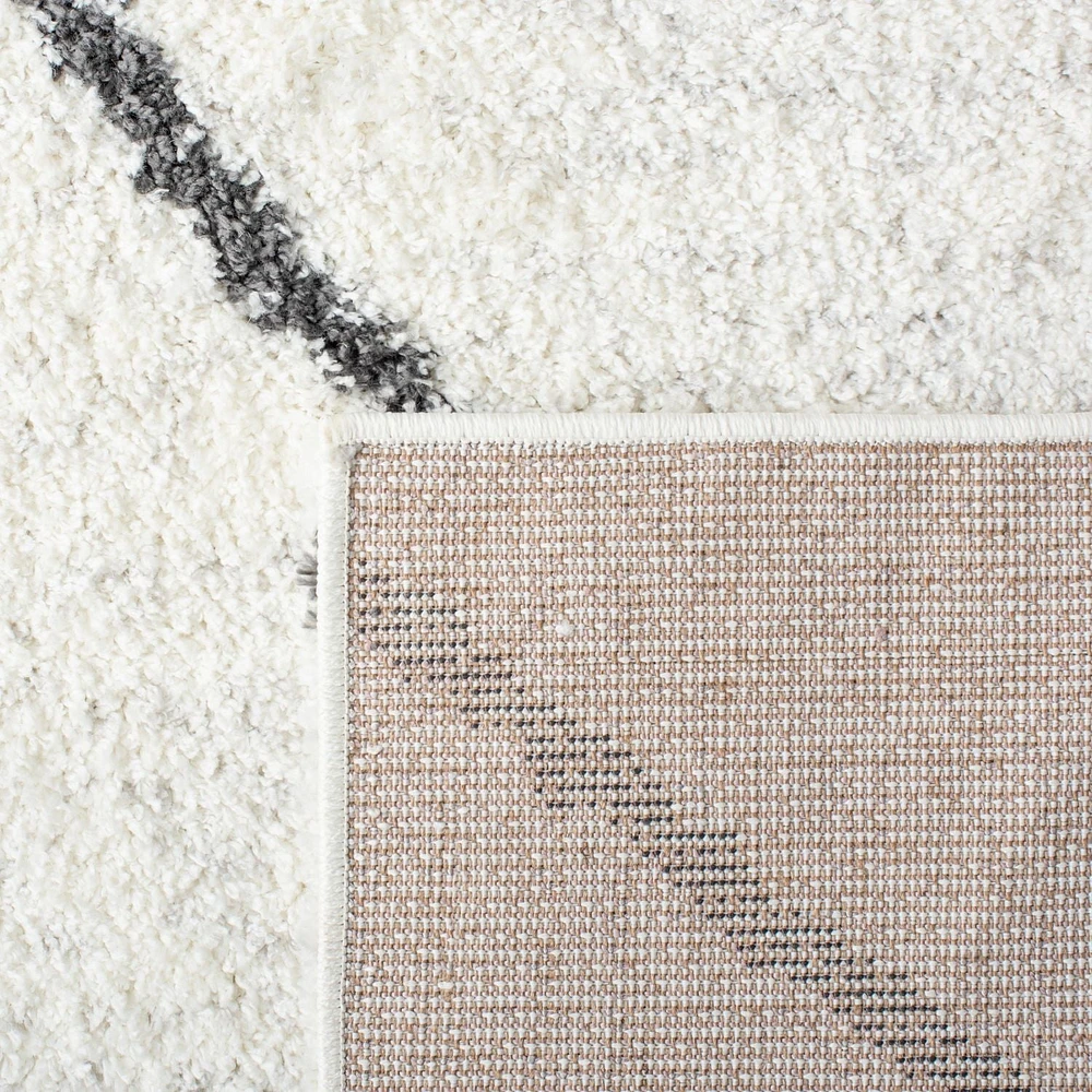 SAFAVIEH August Melanie Geometric Shag Area Rug