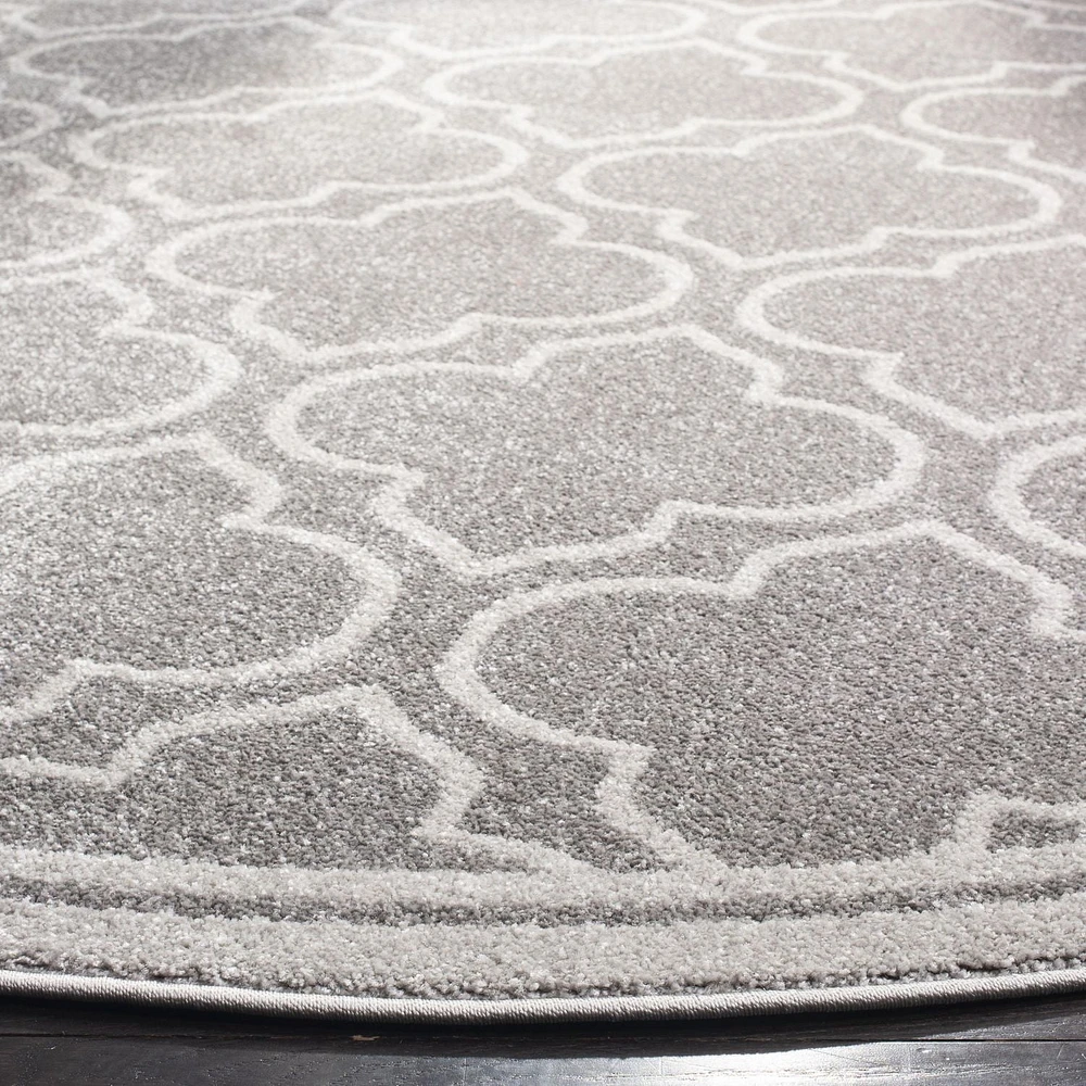Safavieh Amherst Wilson Geometric Area Rug