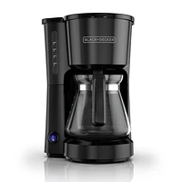 Machine à café 5-tasses Black+Decker Design compact et peu encombrant