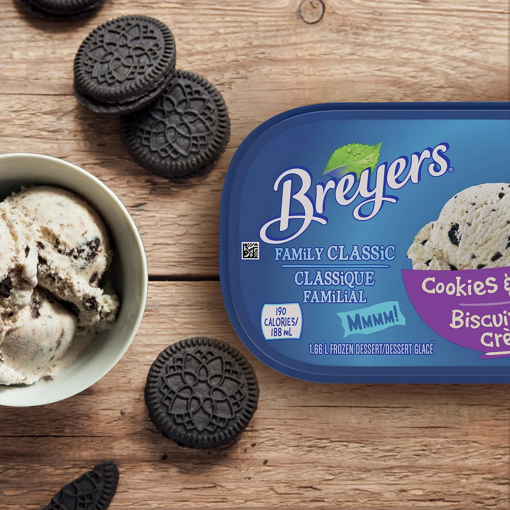 Breyers Family Classic with real ingredients Cookies & Cream Frozen Dessert, 1.66 L Frozen Dessert