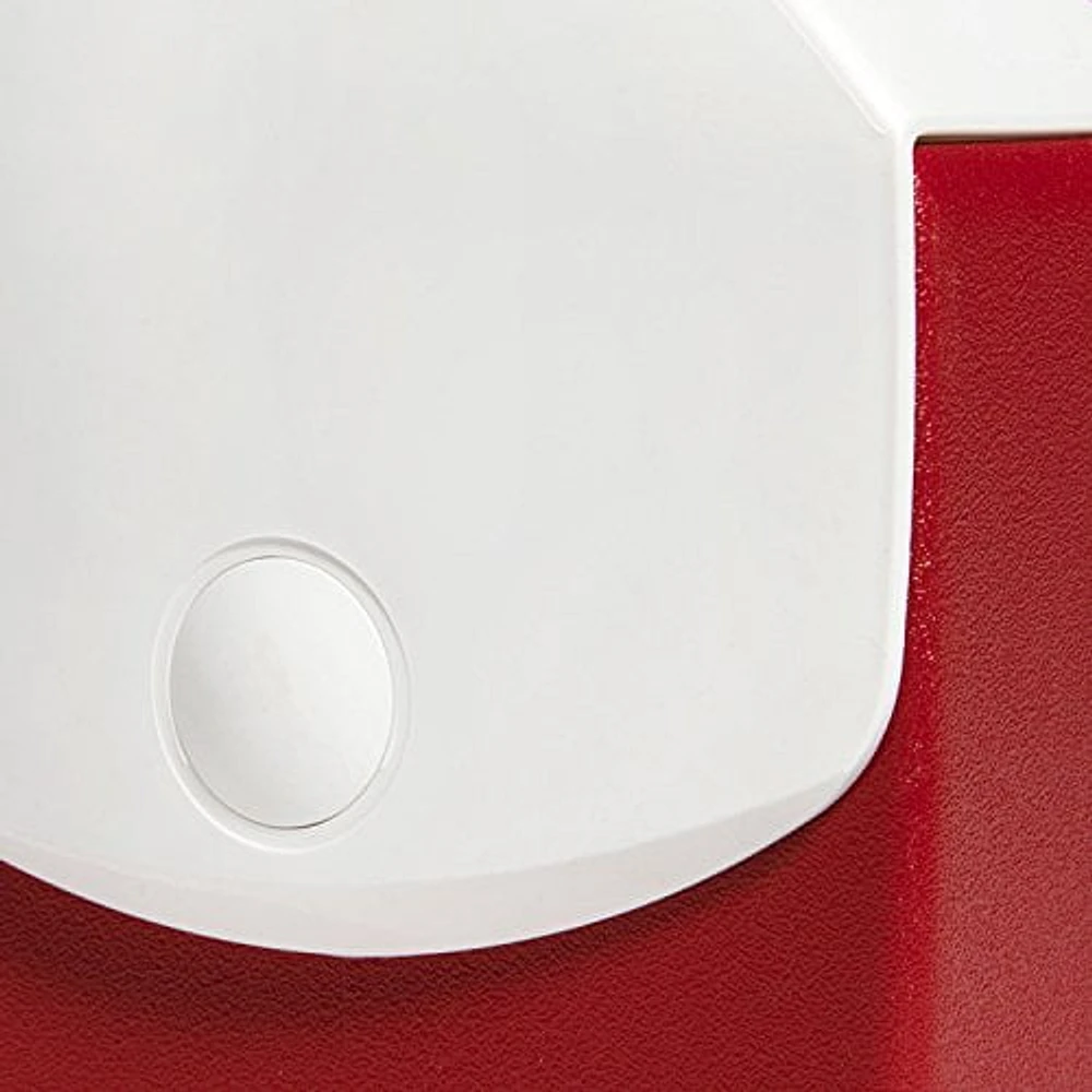 Igloo Playmate® Pal 7 Qt Cooler Red
