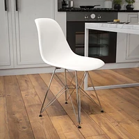 Chaise en plastique noir de la série Elon avec base chromée