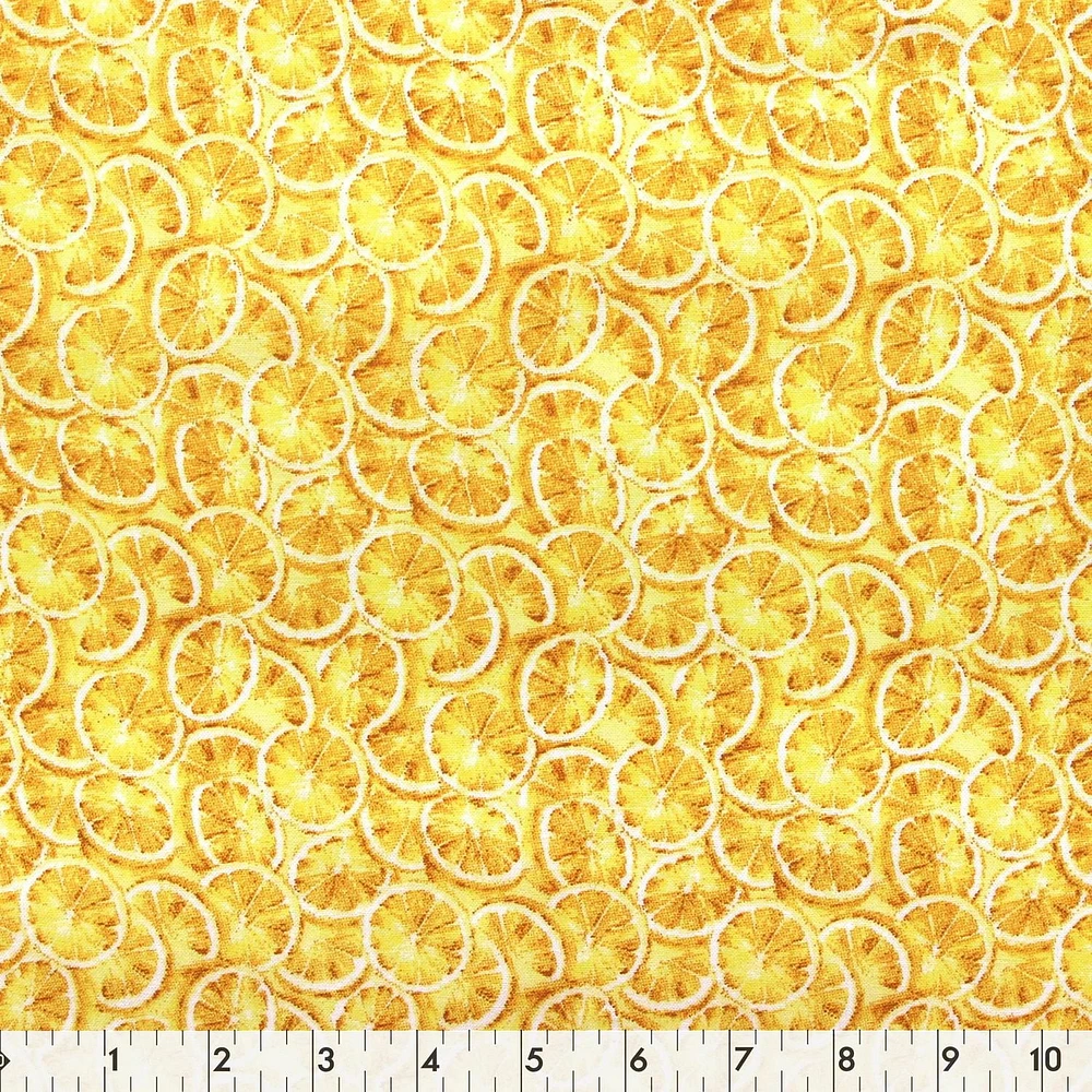 Tissu pré-coupé Fat Quarter de Fabric Creations à motif de tranches de citron jaune limonade - 18" x 21" / 45cm x 53cm 18" x 21" / 45cm x 53cm