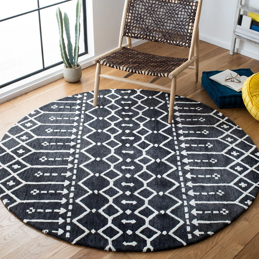 Safavieh Himalaya Darin Geometric Area Rug
