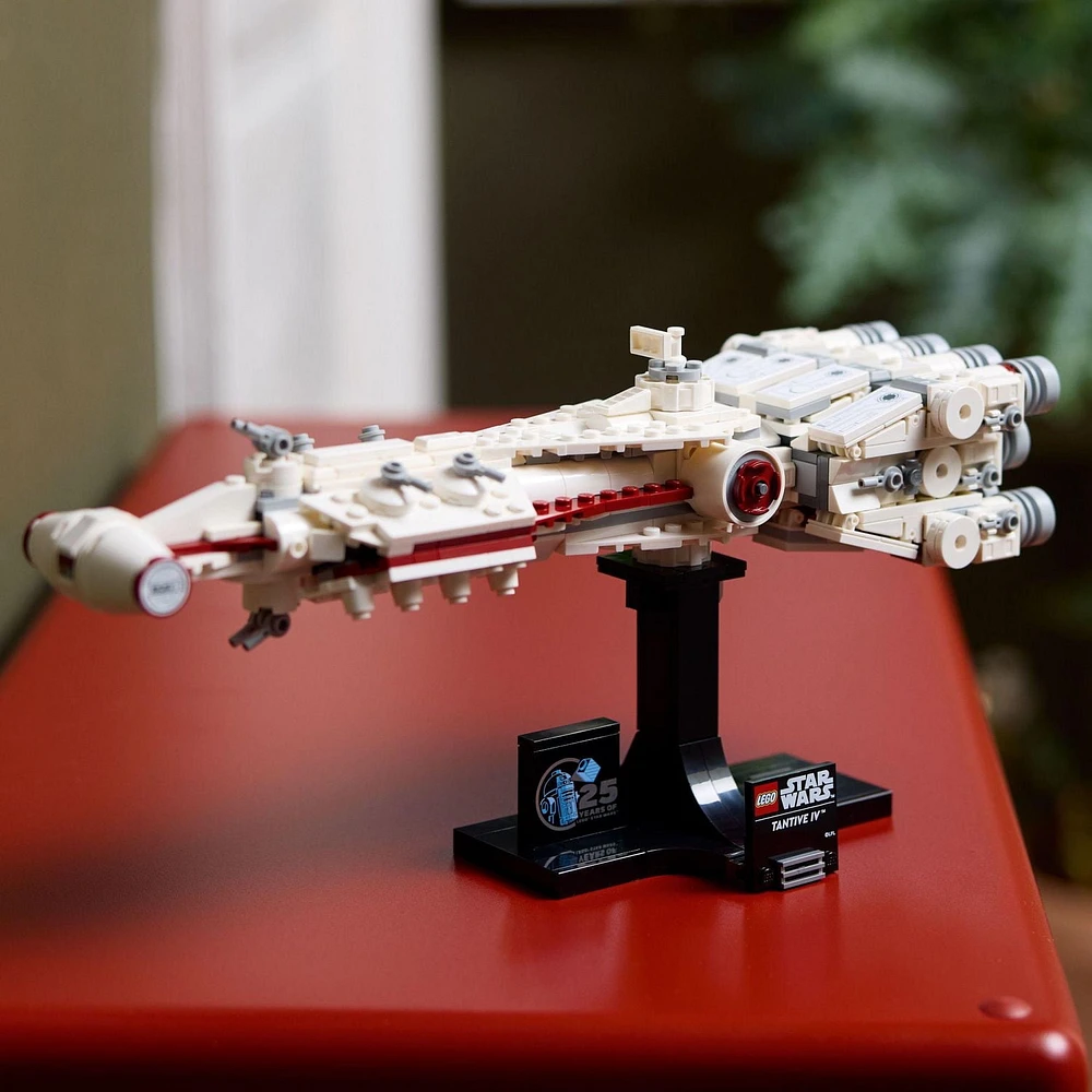 LEGO Star Wars Tantive IV 75376 Ensemble de construction (654 pièces) Comprend 654 pièces, 18+ ans