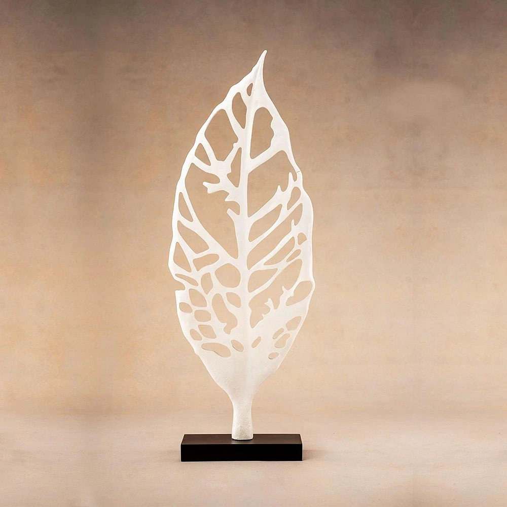 Sculpture de taille moyenne en feuille blanche d'automne, meuble canadien