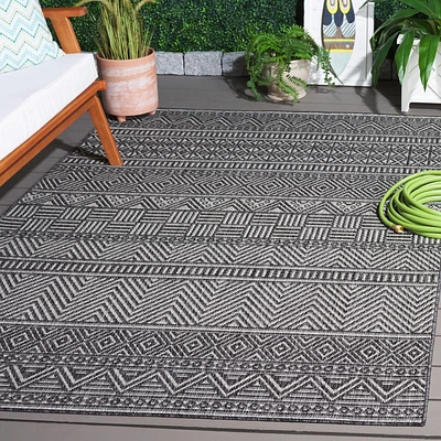 SAFAVIEH Beach House Jolanta Geometric Indoor/Outdoor Area Rug